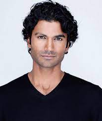 Sendhil Ramamurthy